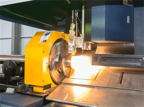 激光切割機工作瞬間 激光切割機工作瞬間